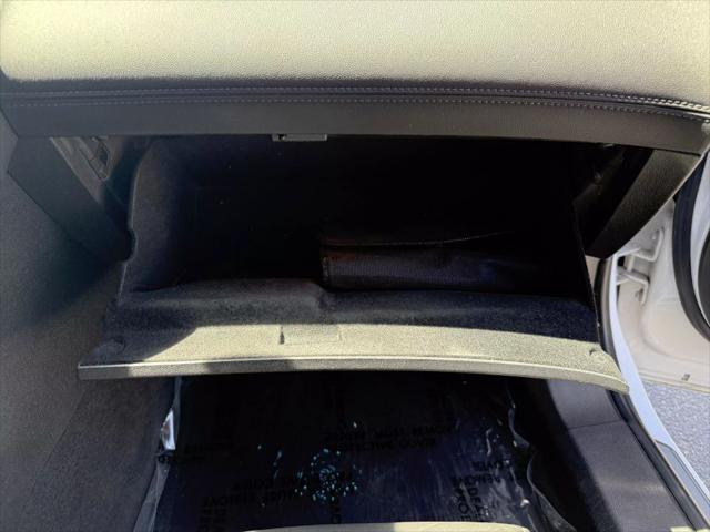 Photo of 2015 White Buick LaCrosse