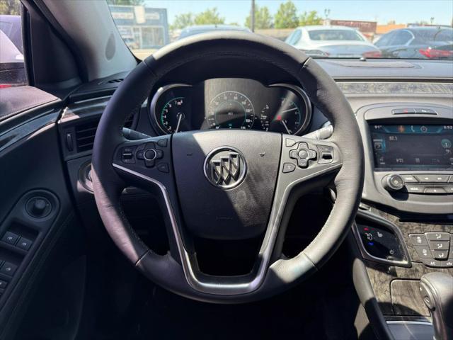 Photo of 2015 White Buick LaCrosse