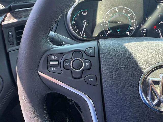 Photo of 2015 White Buick LaCrosse