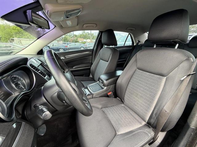 Photo of 2018 Gloss Black Chrysler 300