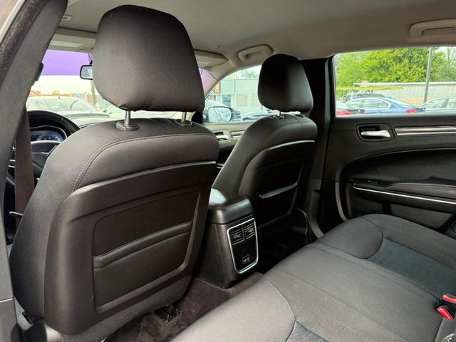 Photo of 2018 Gloss Black Chrysler 300