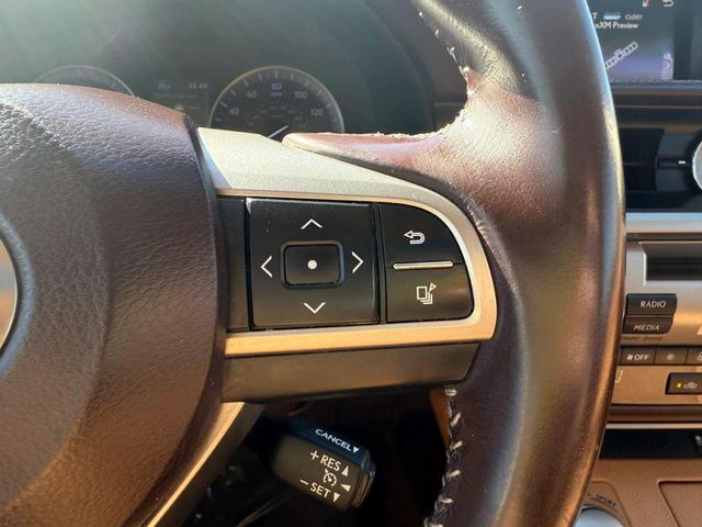 Photo of 2016 Eminent White Pearl Lexus ES 350