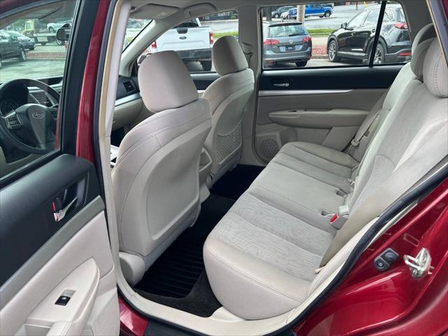 Photo of 2014 Burgundy Subaru Outback