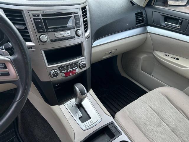 Photo of 2014 Burgundy Subaru Outback