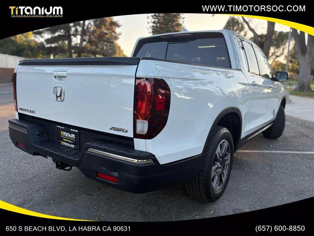 Photo of 2019 White Honda Ridgeline