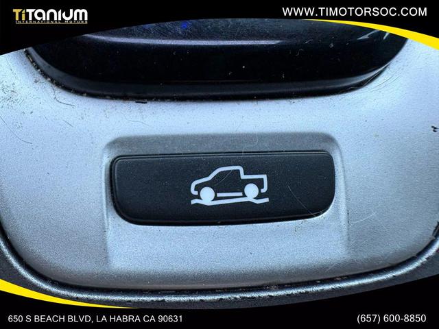 Photo of 2019 White Honda Ridgeline