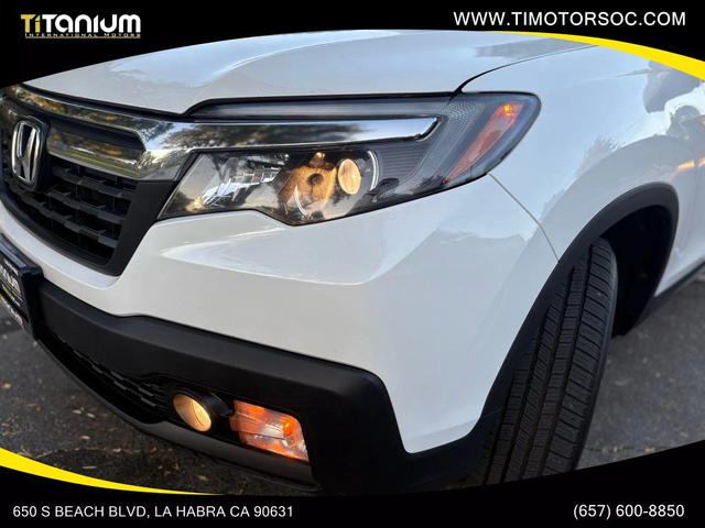 Photo of 2019 White Honda Ridgeline