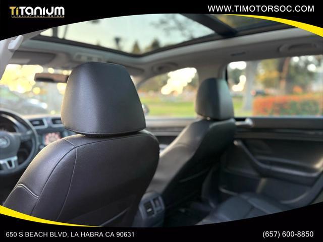 Photo of 2013  Volkswagen Jetta SportWagen