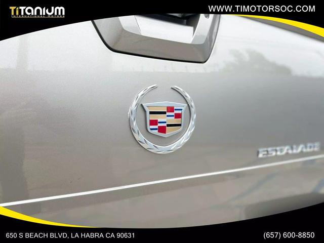 Photo of 2002 Silver Sand Cadillac Escalade EXT