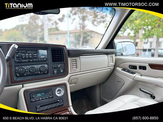 Photo of 2002 Silver Sand Cadillac Escalade EXT