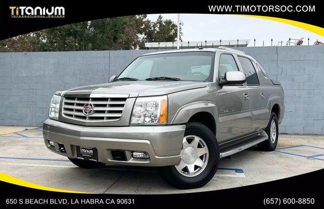Photo of 2002 Silver Sand Cadillac Escalade EXT