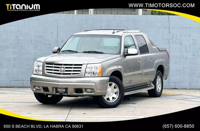 Photo of 2002 Silver Sand Cadillac Escalade EXT