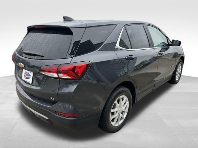 Photo of 2022 Iron Gray Metallic Chevrolet Equinox