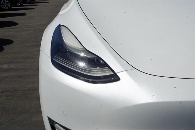 Photo of 2022 Pearl White Multi-Coat Tesla Model Y