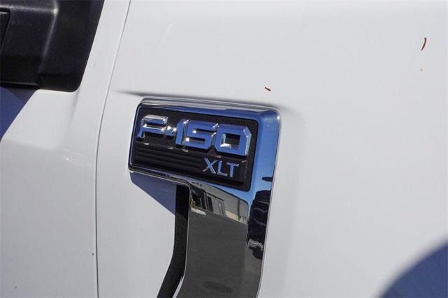 Photo of 2022 Oxford White Ford F-150