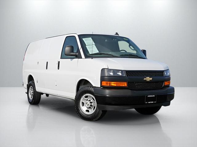 2022 Chevrolet Express 3500
