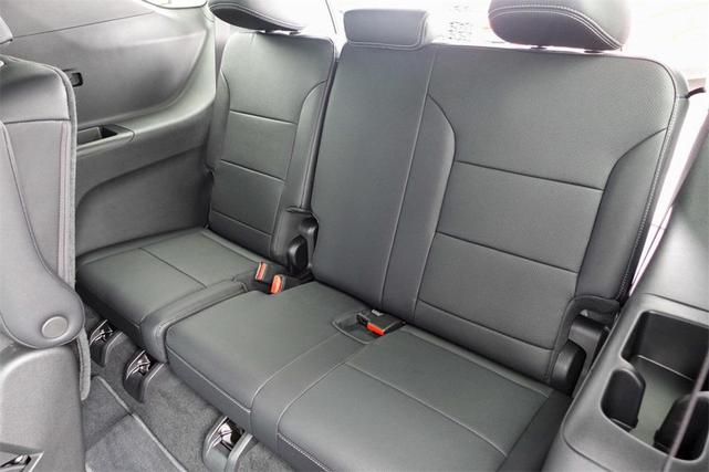 Photo of 2026 Lakeshore Blue Metallic Chevrolet Traverse
