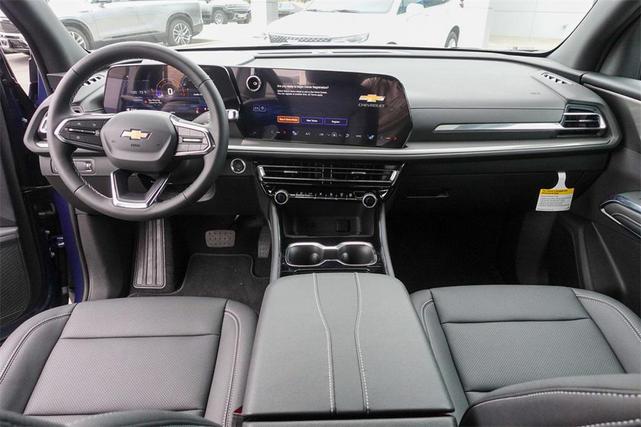 Photo of 2026 Lakeshore Blue Metallic Chevrolet Traverse