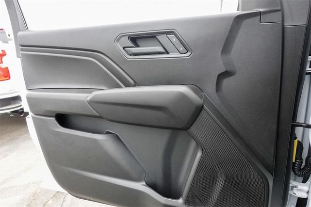 Photo of 2026 Summit White Chevrolet Colorado