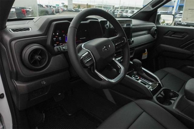 Photo of 2026 Summit White Chevrolet Colorado