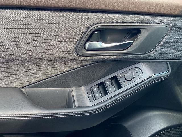 Photo of 2023 Brilliant Silver Metallic Nissan Rogue