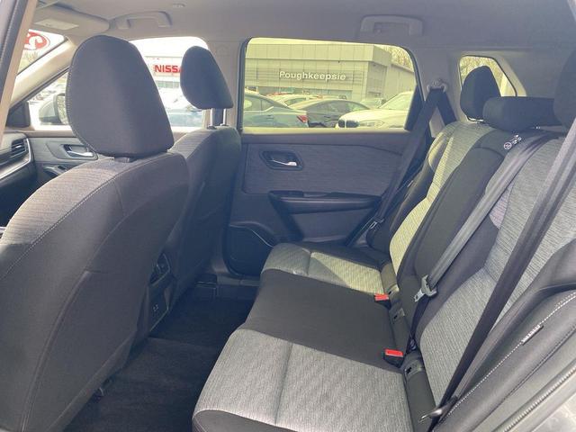 Photo of 2023 Gun Metallic Nissan Rogue