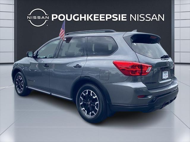 Photo of 2020 Gun Metallic Nissan Pathfinder
