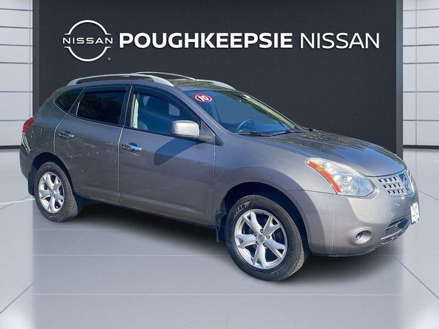 Photo of 2010 Gotham Gray Metallic Nissan Rogue