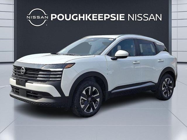 Photo of 2025 Aspen White Tricoat Nissan Kicks