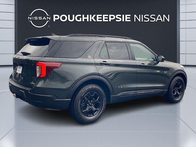 Photo of 2023 Forged Green Metallic Ford Explorer