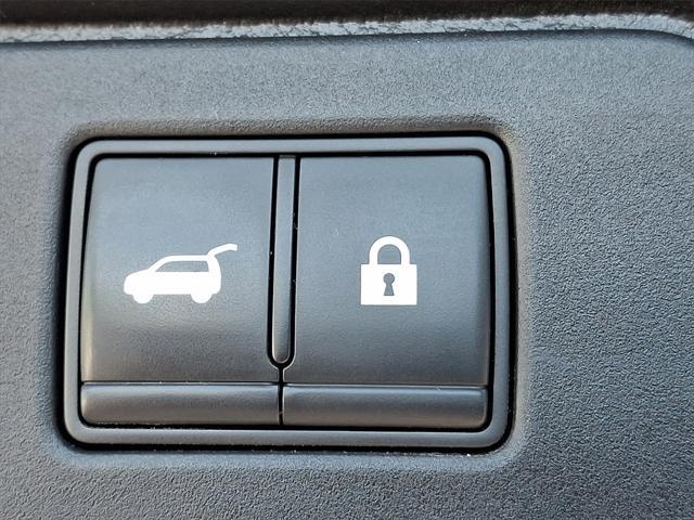 Photo of 2022 Scarlet Ember Tintcoat Nissan Rogue