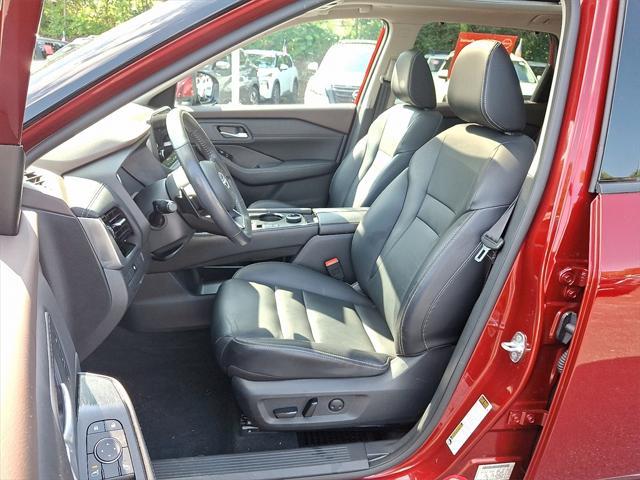Photo of 2022 Scarlet Ember Tintcoat Nissan Rogue