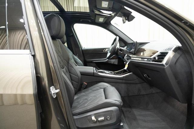 Photo of 2026 Green Metallic BMW X5
