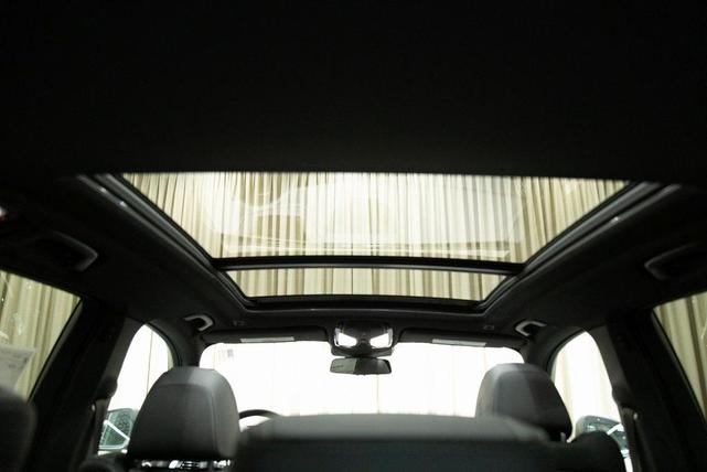 Photo of 2026 Green Metallic BMW X5