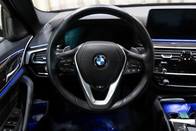 Photo of 2022 Jet Black BMW 530