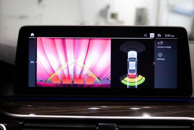 Photo of 2022 Jet Black BMW 530