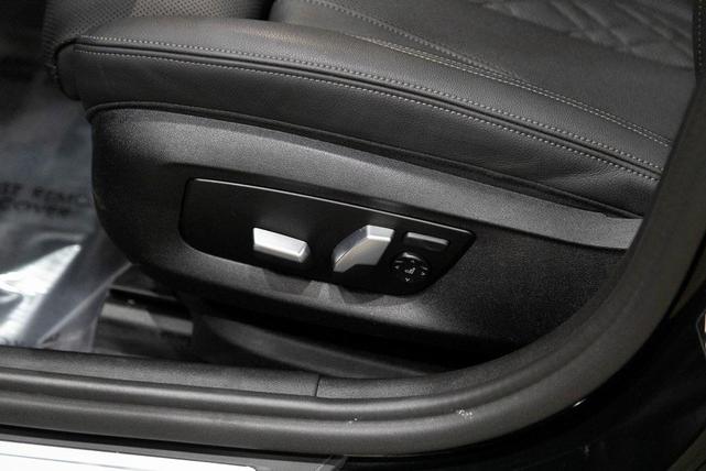 Photo of 2022 Jet Black BMW 530