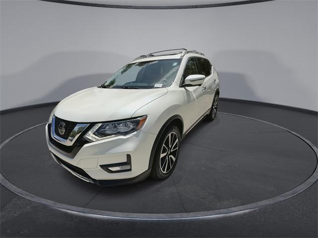 Photo of 2019 White Nissan Rogue