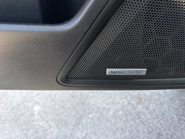 Photo of 2024 Ice Silver Metallic Subaru Outback