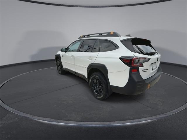Photo of 2022 Crystal White Pearl Subaru Outback