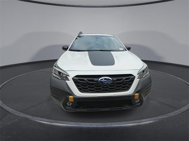Photo of 2022 Crystal White Pearl Subaru Outback