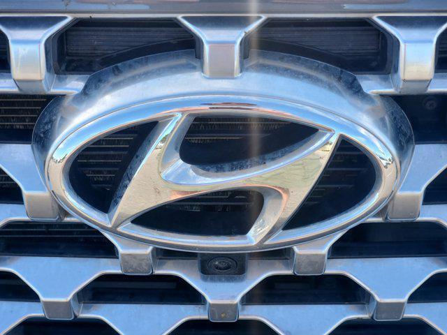 Photo of 2023 Hampton Gray Hyundai SANTA FE HEV