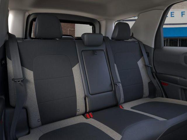 Photo of 2025 OXFORD WHITE Ford Bronco Sport