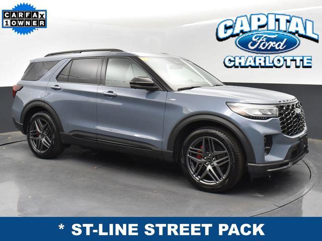 Photo of 2025 VAPOR BLUE Ford Explorer