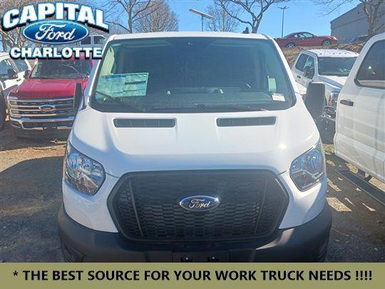 Photo of 2025 Oxford White Ford Transit-250