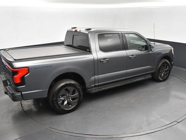 Photo of 2024 CARBONIZED GRAY METALLIC Ford F-150 Lightning