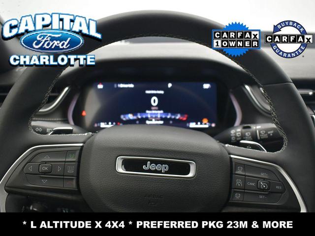 Photo of 2023 Silver Zynith Jeep Grand Cherokee L