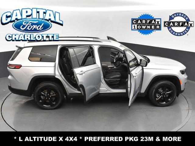 Photo of 2023 Silver Zynith Jeep Grand Cherokee L