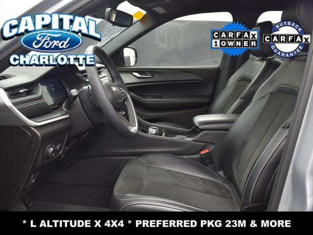 Photo of 2023 Silver Zynith Jeep Grand Cherokee L