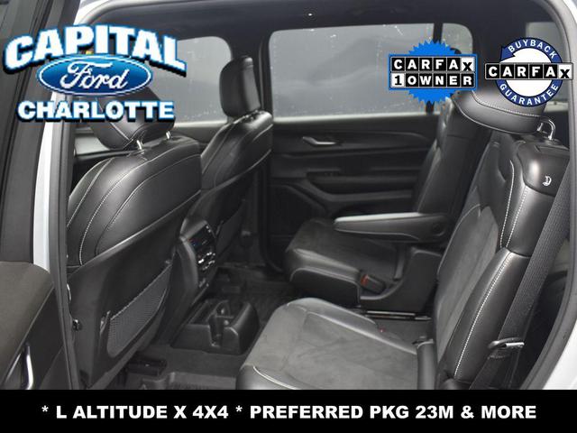Photo of 2023 Silver Zynith Jeep Grand Cherokee L